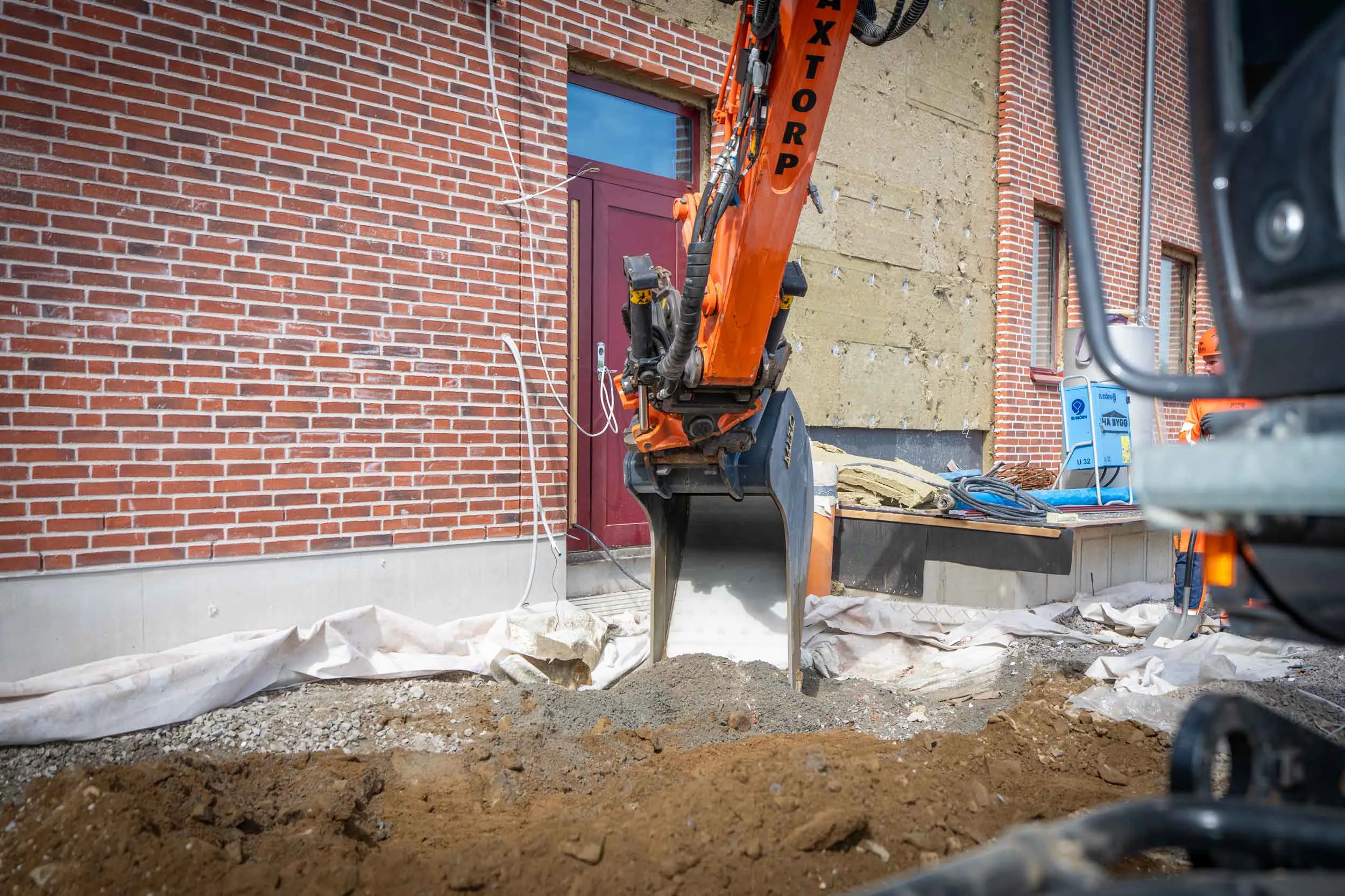 Mito Entrack Va Skopa Hitachi Zaxis Zx 140W Gravmaskin Hjulgravare DSC09441