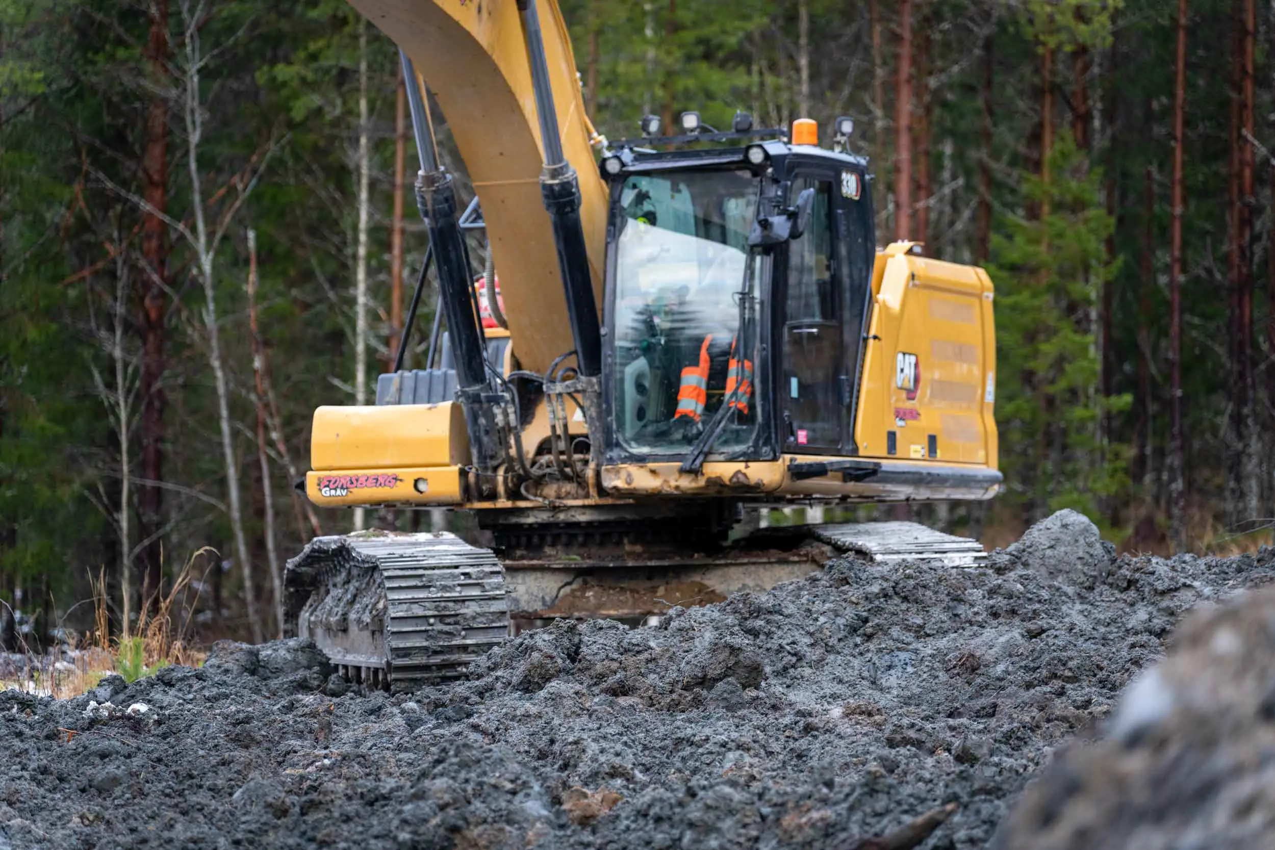 Cat 330 Grävmaskin Ntp Underrede Entrack DSC03037 1 Webb