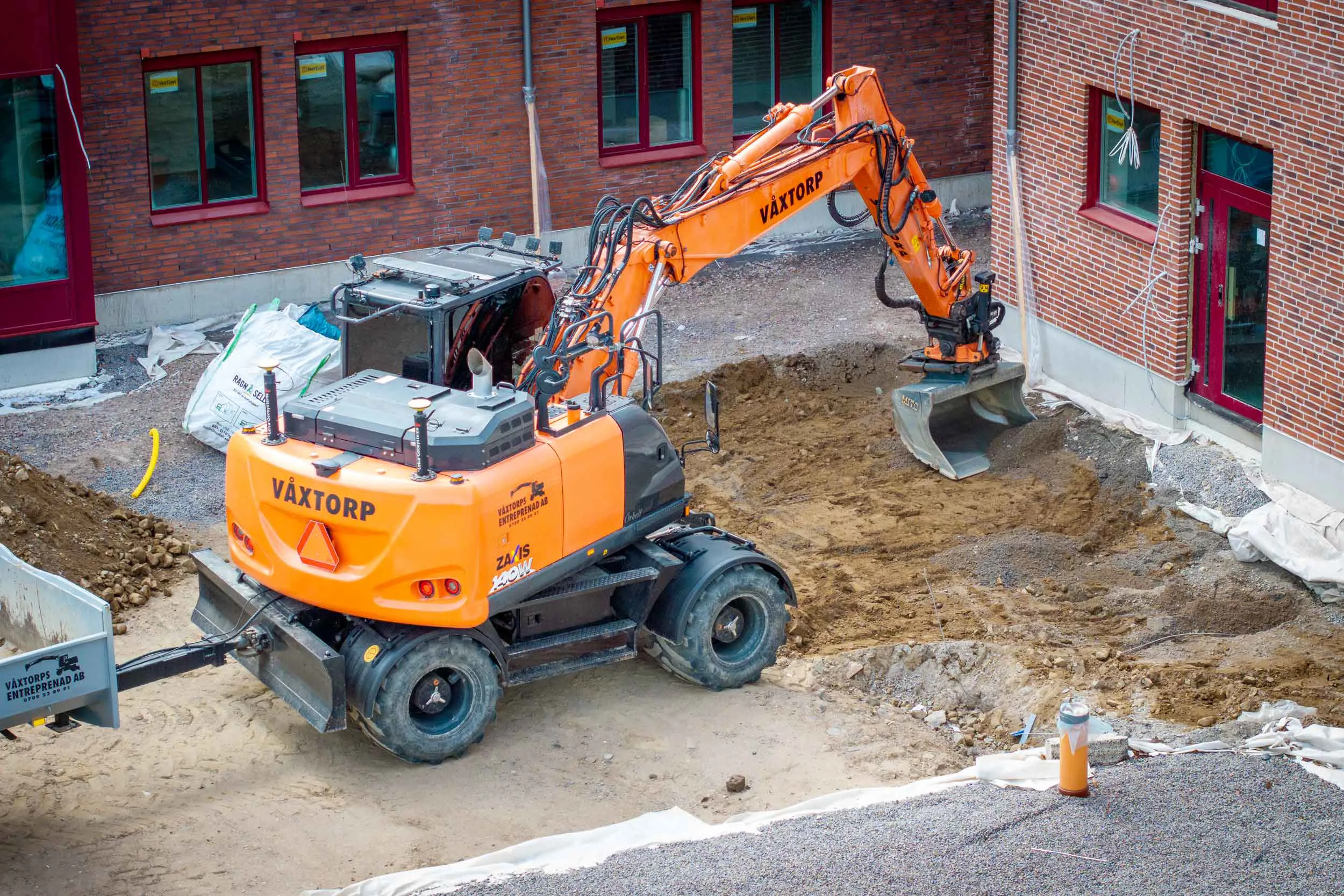 Mito Entrack Planeringsskopa Hitachi Zaxis Zx 140W Gravmaskin Hjulgravare DJI 20260526103421 0460 D
