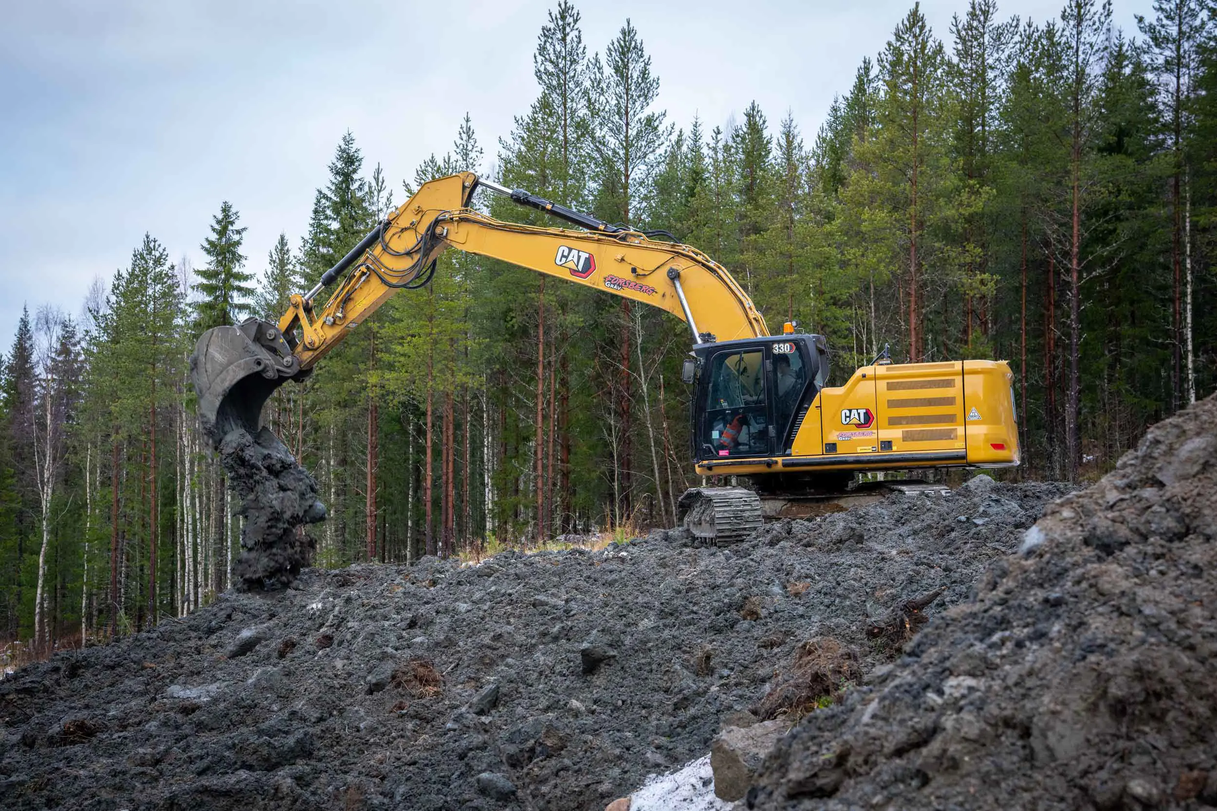 Cat 330 Grävmaskin Ntp Underrede Entrack DSC03064 Web